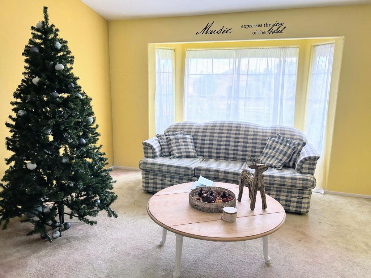 Festive Haven Room Hemet Dış mekan fotoğraf